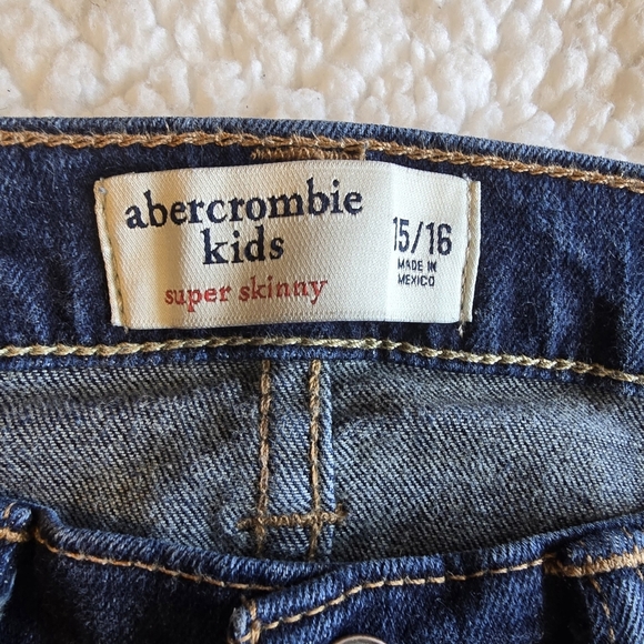 Abercrombie Kids Jeans - Picture 3 of 7